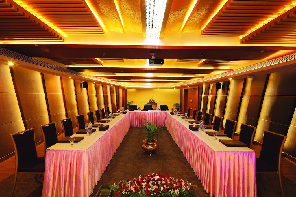 วินเซอรื ราชธานี Hotel Thiruvananthapuram ภายนอก รูปภาพ